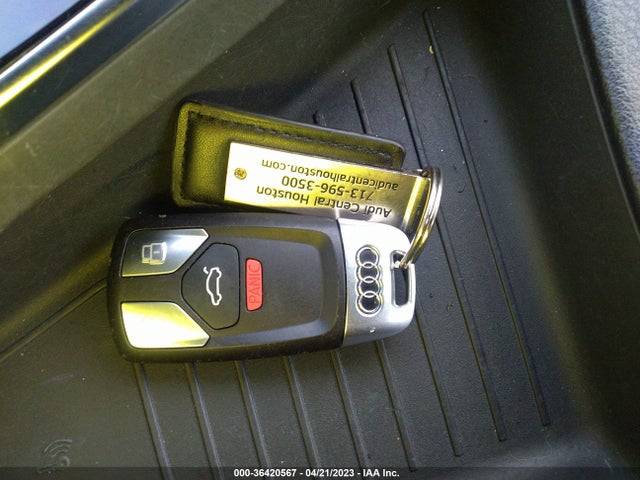 WA1LAAF77JD036213 Audi Q7 Premium Plus