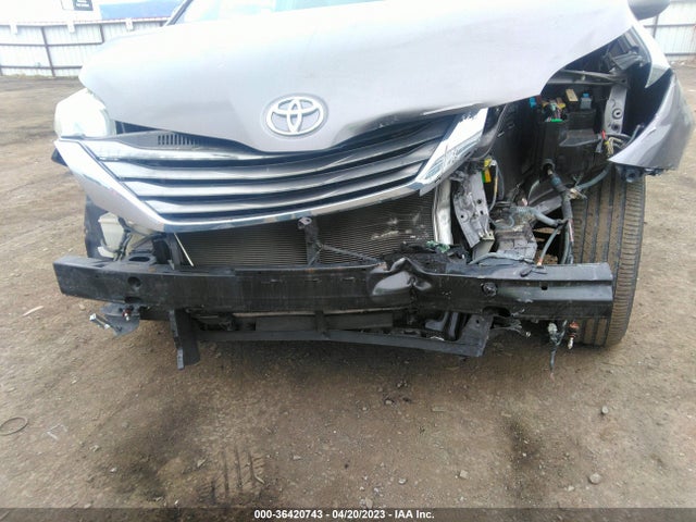 2011 TOYOTA SIENNA XLE AAS/XLE/LTD VIN: 5TDYK3DC2BS072255