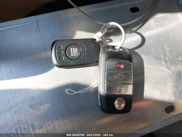 KIA OPTIMA EX 2018 5XXGU4L32JG247648 Image 3