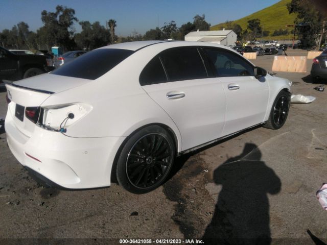 W1K3G4EB9LJ231087 Mercedes-Benz A-class A 220