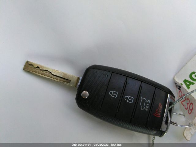5XYPGDA5XHG326163 KIA Sorento Lx V6
