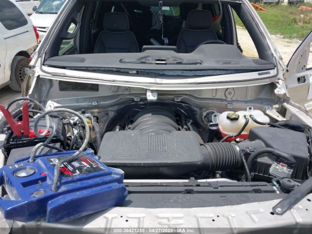 1GKS1GKD8NR173724 GMC Yukon Xl Slt