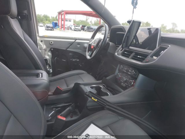 1GKS1GKD8NR173724 GMC Yukon Xl Slt