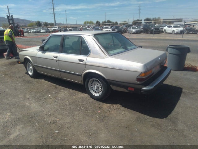 1986 BMW 528 E AUTOMATIC VIN: WBADK830XG9660054