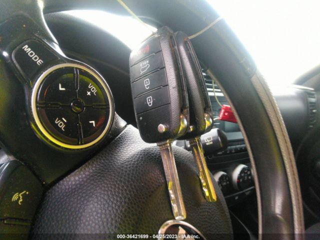 KNDJN2A20F7752783 KIA Soul Base