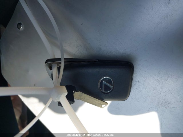 Lexus Is Is 300 2018 JTHBA1D26J5062691 Image 3
