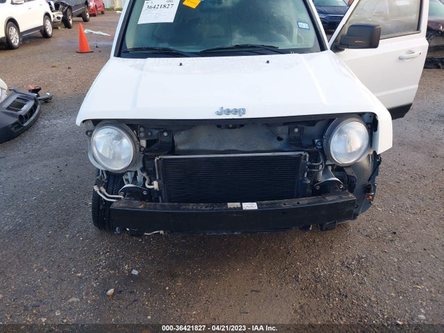 1C4NJPCB8ED775266 Jeep Patriot Limited