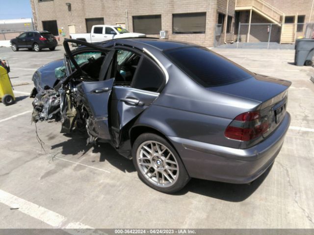 2002 BMW 3 SERIES WBAEV534X2KM21568 Photo 2