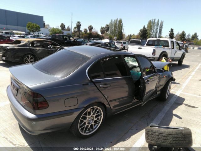 2002 BMW 3 SERIES WBAEV534X2KM21568 Photo 3