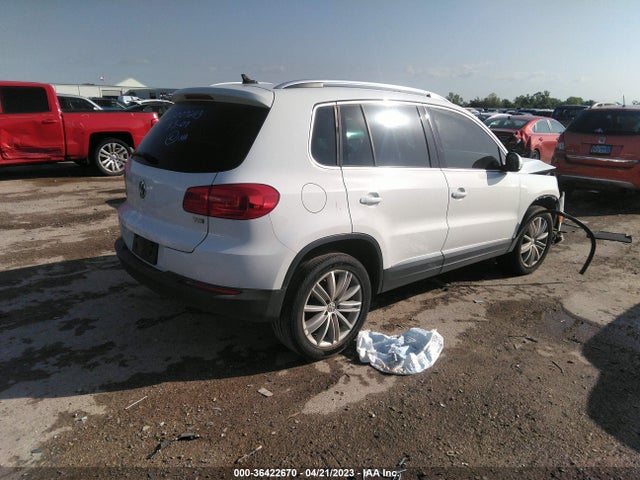 2016 VOLKSWAGEN TIGUAN SE VIN: WVGAV7AX0GW523211