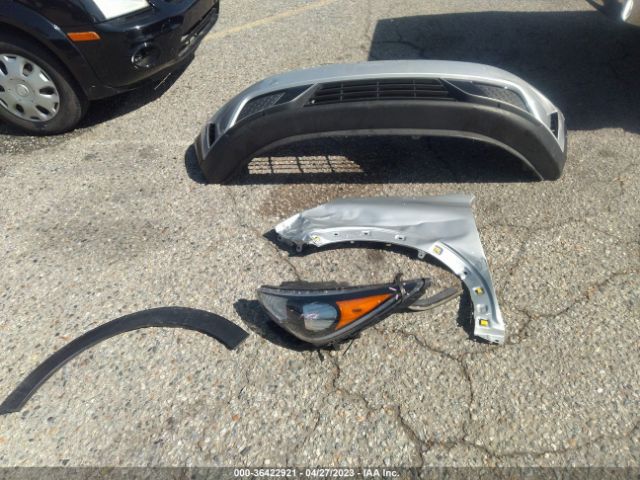 KNDCB3LC0K5301467 KIA NIRO LX