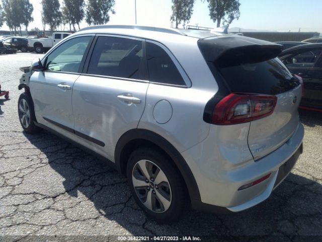 KNDCB3LC0K5301467 KIA NIRO LX