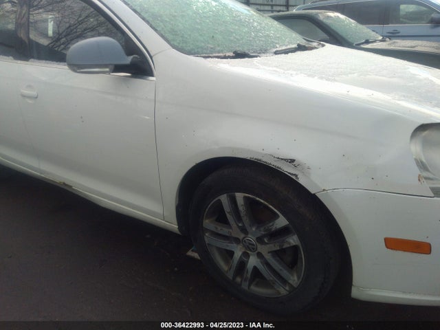 2006 VOLKSWAGEN JETTA SEDAN 1.9L TDI VIN: 3VWDT71K46M780282