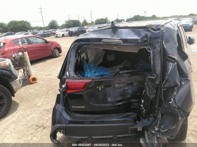 JA4AD3A31HZ051687 Mitsubishi Outlander Se