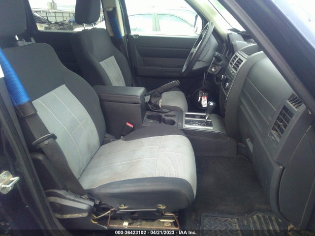 2008 DODGE NITRO SXT VIN: 1D8GU28K98W101505