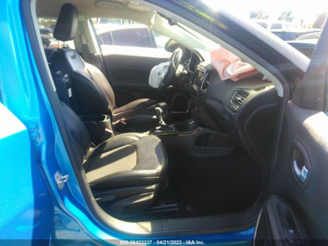 3C4NJCBB3JT438633 Jeep Compass Altitude