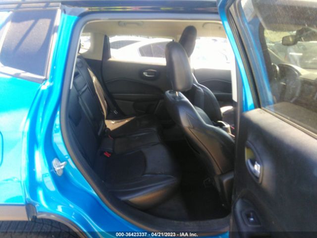 3C4NJCBB3JT438633 Jeep Compass Altitude