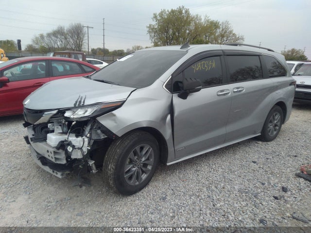 2021 TOYOTA SIENNA XLE VIN: 5TDYRKEC0MS072732