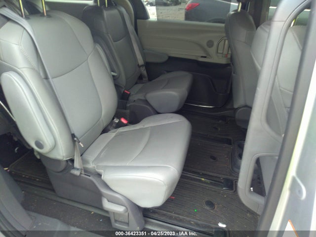 2021 TOYOTA SIENNA XLE VIN: 5TDYRKEC0MS072732