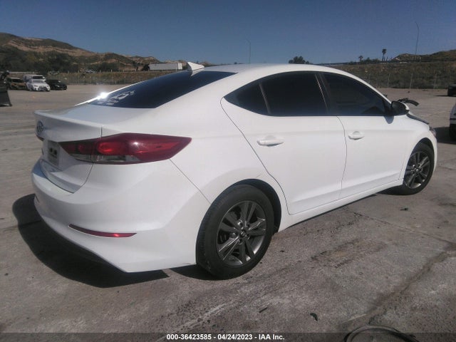 2017 HYUNDAI ELANTRA SE VIN: 5NPD84LF1HH044329