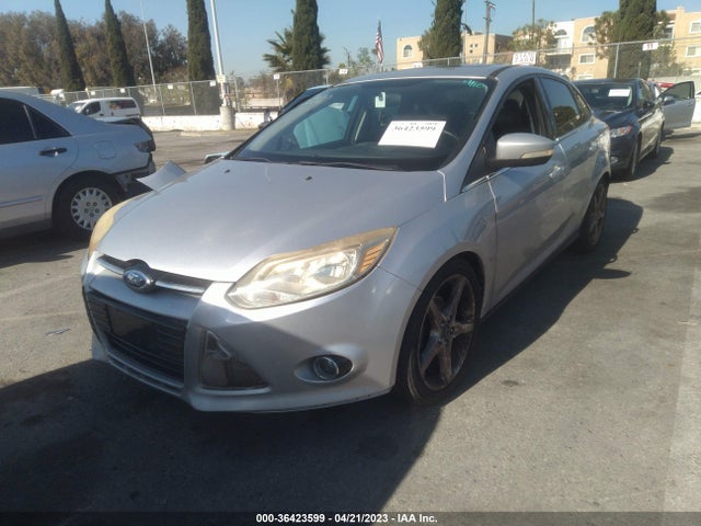 Ford Focus Titanium 2014 1FADP3J24EL118336 Image 2