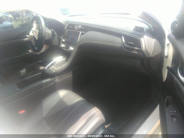 Honda Insight Touring 2019 19XZE4F96KE027476 Image 5