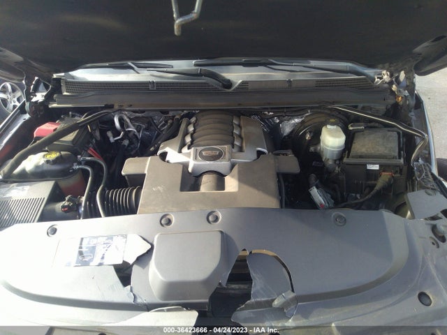 1GYS4KKJ1JR360075 Cadillac Escalade Esv Platinum