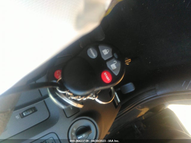 2008 FORD ESCAPE XLT VIN: 1FMCU03Z28KC80401