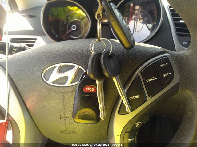 2015 HYUNDAI ELANTRA SE VIN: 5NPDH4AE1FH629886