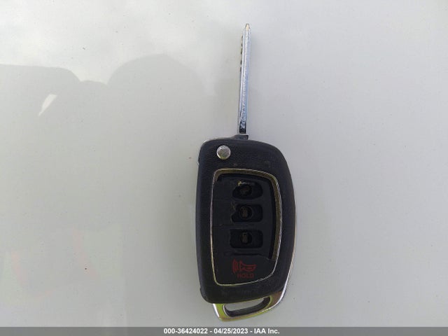 2016 HYUNDAI SONATA 2.4L SE VIN: 5NPE24AF4GH370455
