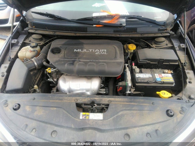 1C3CCCAB3GN176869 Chrysler 200 Limited
