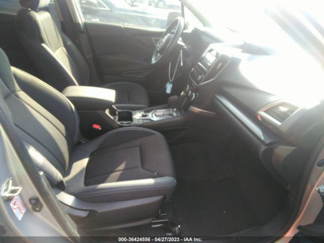 JF2SKAGCXKH480756 Subaru Forester Premium