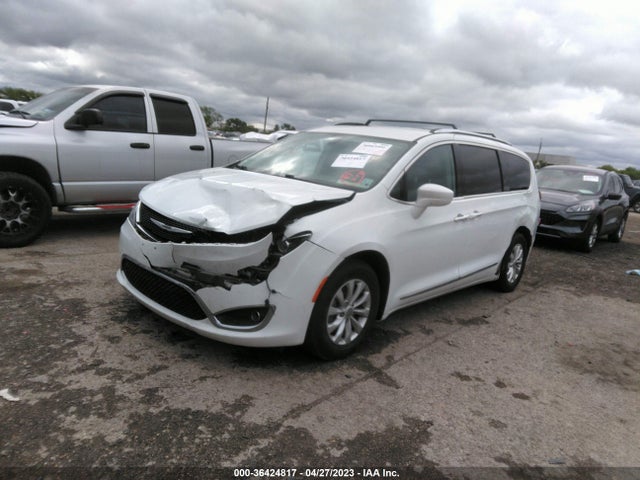 2C4RC1BG3JR113589 Chrysler Pacifica Touring L