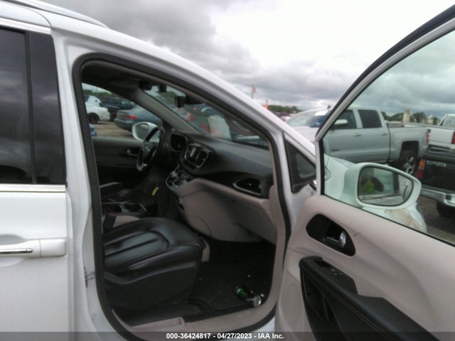2C4RC1BG3JR113589 Chrysler Pacifica Touring L