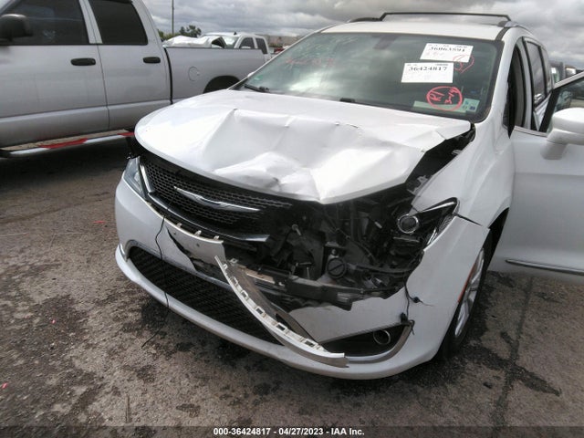 2C4RC1BG3JR113589 Chrysler Pacifica Touring L