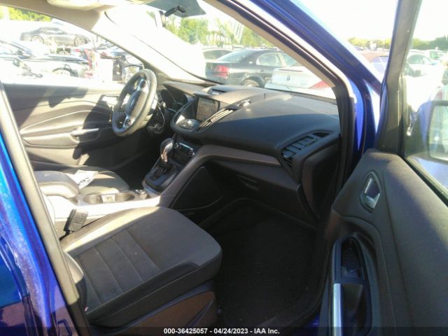 1FMCU0GXXGUB33710 Ford ESCAPE SE