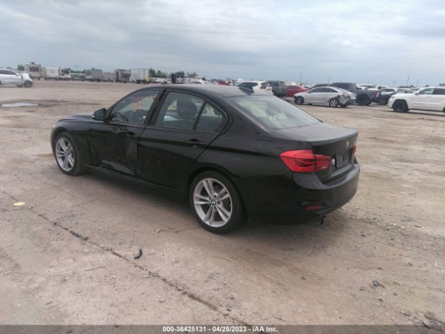 WBA8E1G52HNU15263 BMW 3 Series 320i