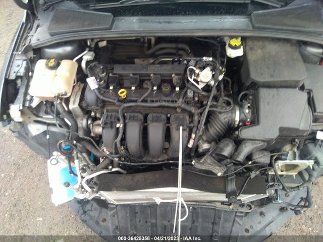 Ford FOCUS SE 2017 1FADP3F20HL302282 Image 10