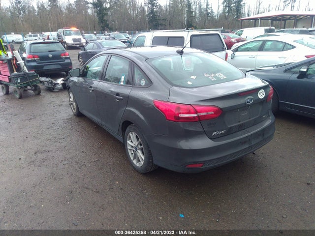 Ford FOCUS SE 2017 1FADP3F20HL302282 Image 3