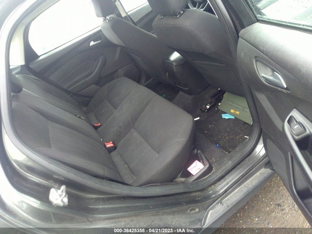 Ford FOCUS SE 2017 1FADP3F20HL302282 Image 8