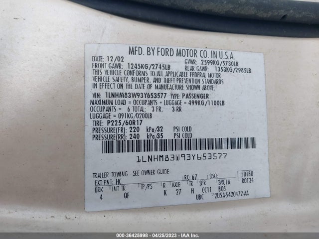 Продажа на аукционе авто 2003 Lincoln Town Car Cartier, vin: 1LNHM83W93Y653577, номер лота: 36425998