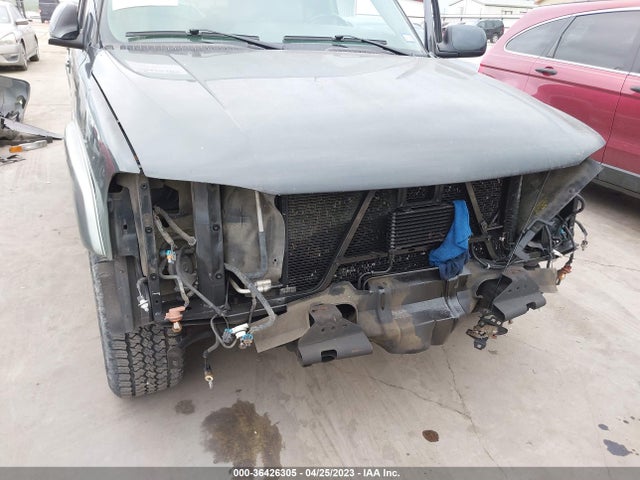 2005 GMC YUKON SLT VIN: 1GKEC13T05J145991