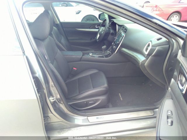 1N4AA6AP4JC393930 Nissan MAXIMA SV