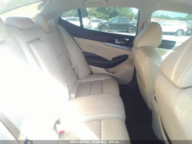 1N4AA6AP0GC382769 Nissan Maxima 3.5 Sv