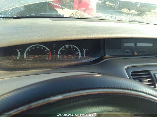 2001 TOYOTA AVALON XL W/BUCKET SEATS VIN: 4T1BF28B31U129087