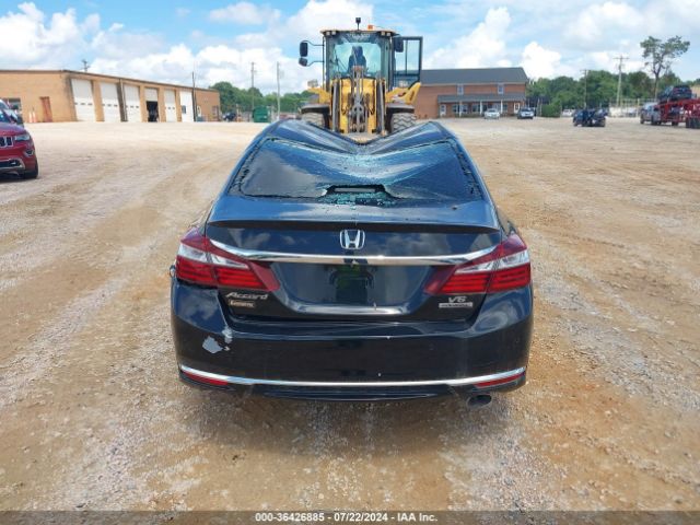 1HGCR3F91GA019088 Honda Accord Touring