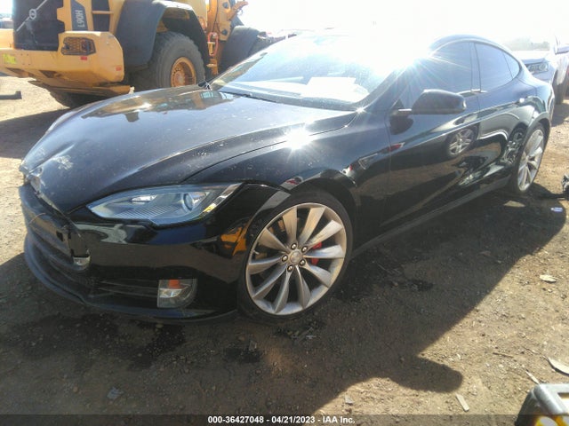 Tesla Model S P85d 2014 5YJSA1H22EFP55077 Image 2