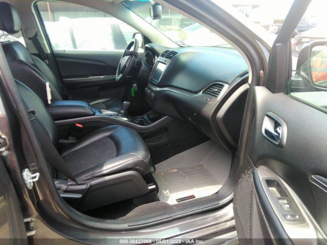 3C4PDCGB6FT745634 Dodge Journey Crossroad