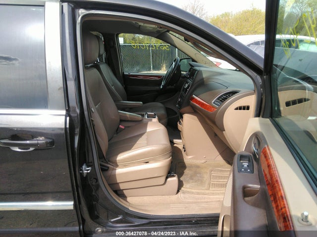 2C4RC1BG0ER364656 Chrysler Town & Country Touring