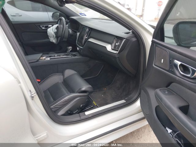 7JR102FM2KG007022 Volvo S60 R-design